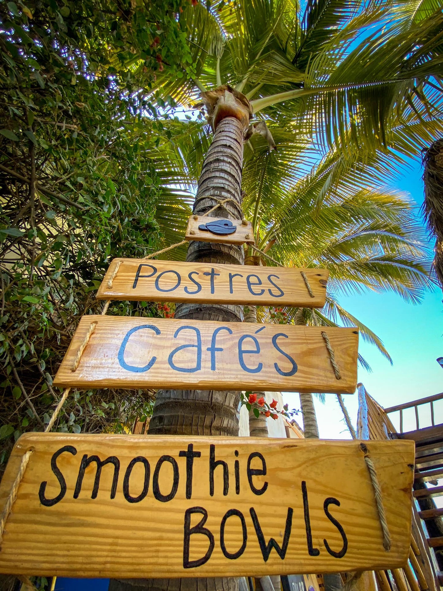 HOTEL DE PLAYA DEL WAWA CON RESTAURANTE VISTA AL MAR EN MANCORA