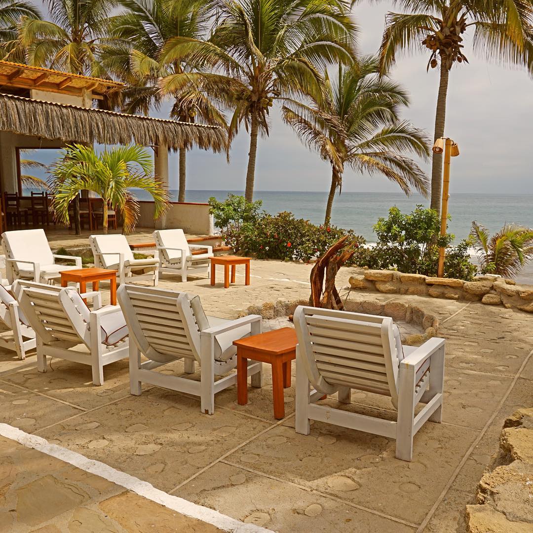 HOTEL DE PLAYA LAS POCITAS CON PISCINA Y RESTAURANTE VISTA AL MAR