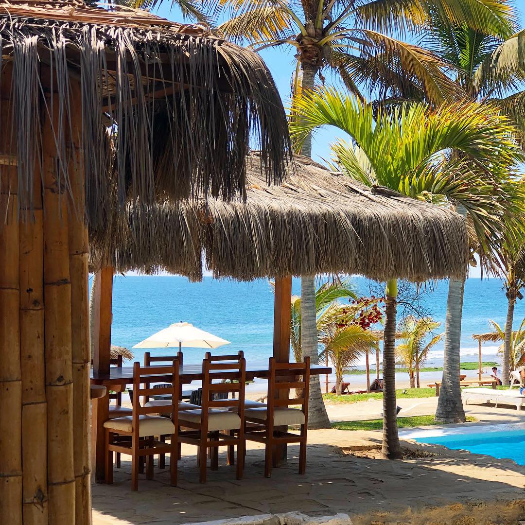 HOTEL DE PLAYA LAS POCITAS CON PISCINA Y RESTAURANTE VISTA AL MAR