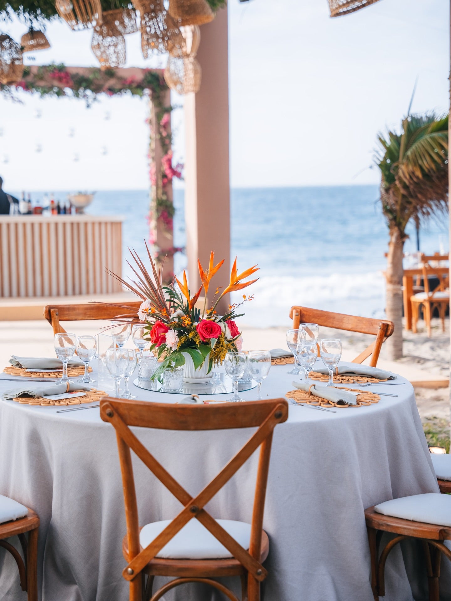 HOTEL DE PLAYA LAS POCITAS CON PISCINA Y RESTAURANTE VISTA AL MAR