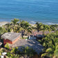 BUNGALOWS MIRADOR DE VICHAYITO CON PISCINA Y RESTAURANTE VISTA AL MAR