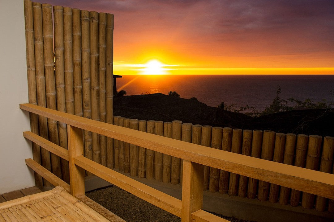 BUNGALOWS MIRADOR DE VICHAYITO CON PISCINA Y RESTAURANTE VISTA AL MAR