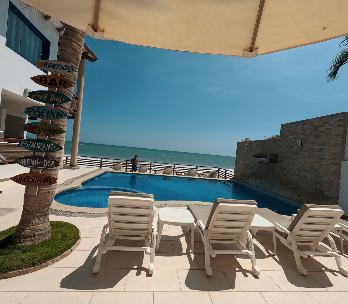 HOTEL PORTO DI SOL CON PISCINA Y RESTAURANTE VISTA AL MAR EN LAS POCITAS