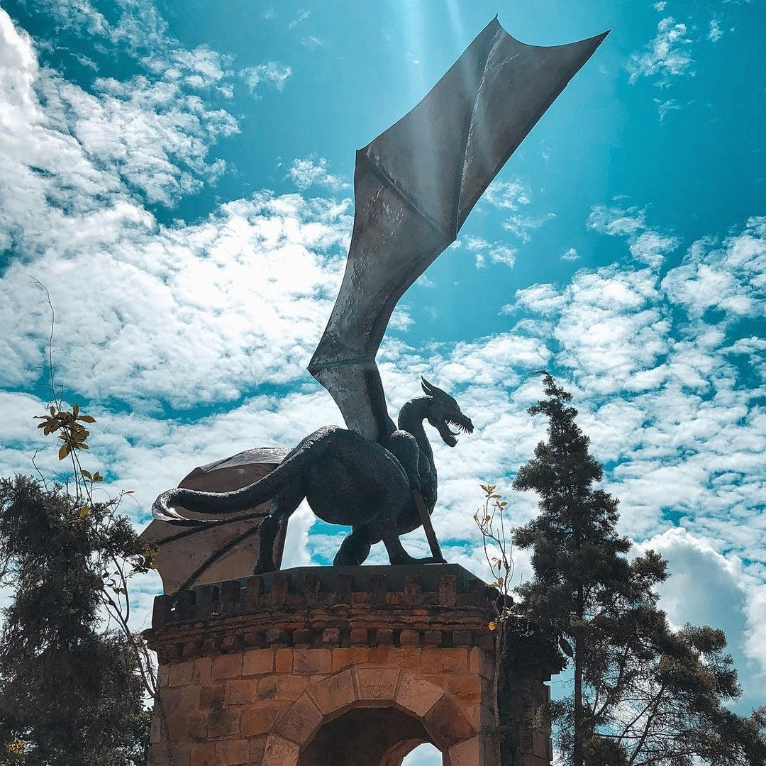 CASTILLO DE LAMAS, MUSEO, FÁBRICA DE HELADOS Y BARRIO WAYKU