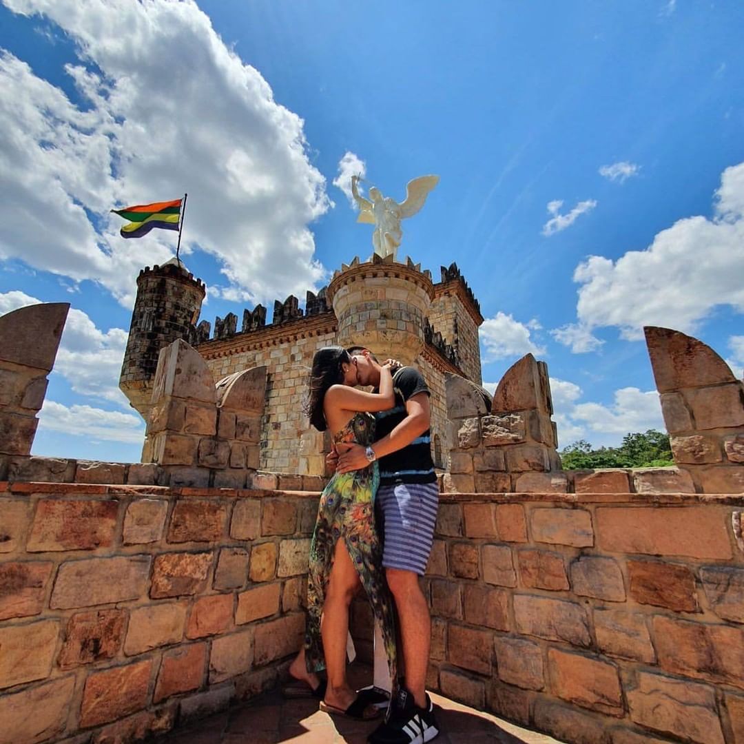 LAMAS CASTLE, MUSEUM, ICE CREAM FACTORY AND WAYKU NEIGHBORHOOD