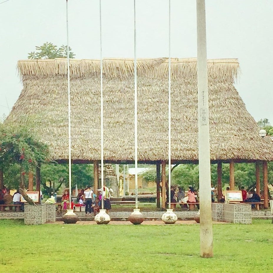 CASTILLO DE LAMAS, MUSEO, FÁBRICA DE HELADOS Y BARRIO WAYKU