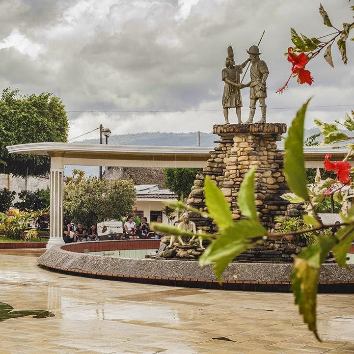 CASTILLO DE LAMAS, MUSEO, FÁBRICA DE HELADOS Y BARRIO WAYKU