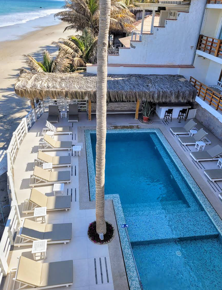 HOTEL PLAYA BONITA CON PISCINA Y RESTAURANTE VISTA AL MAR EN LAS POCITAS