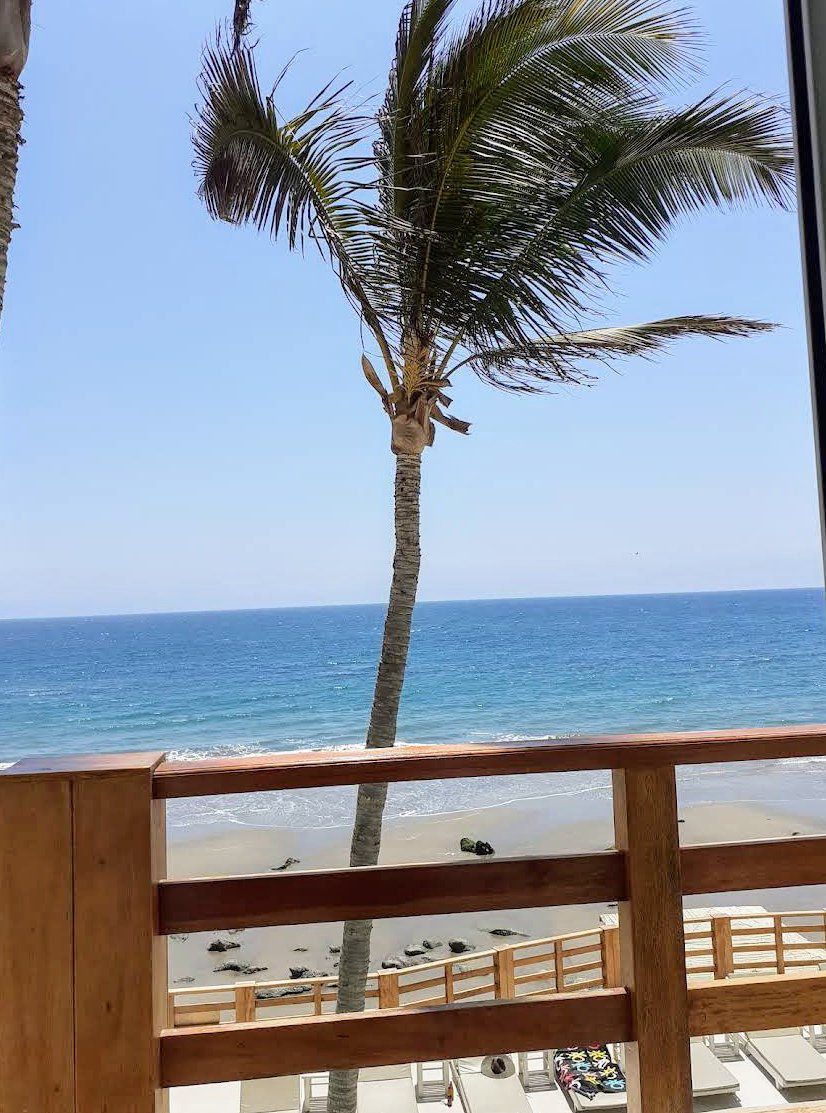 HOTEL PLAYA BONITA CON PISCINA Y RESTAURANTE VISTA AL MAR EN LAS POCITAS