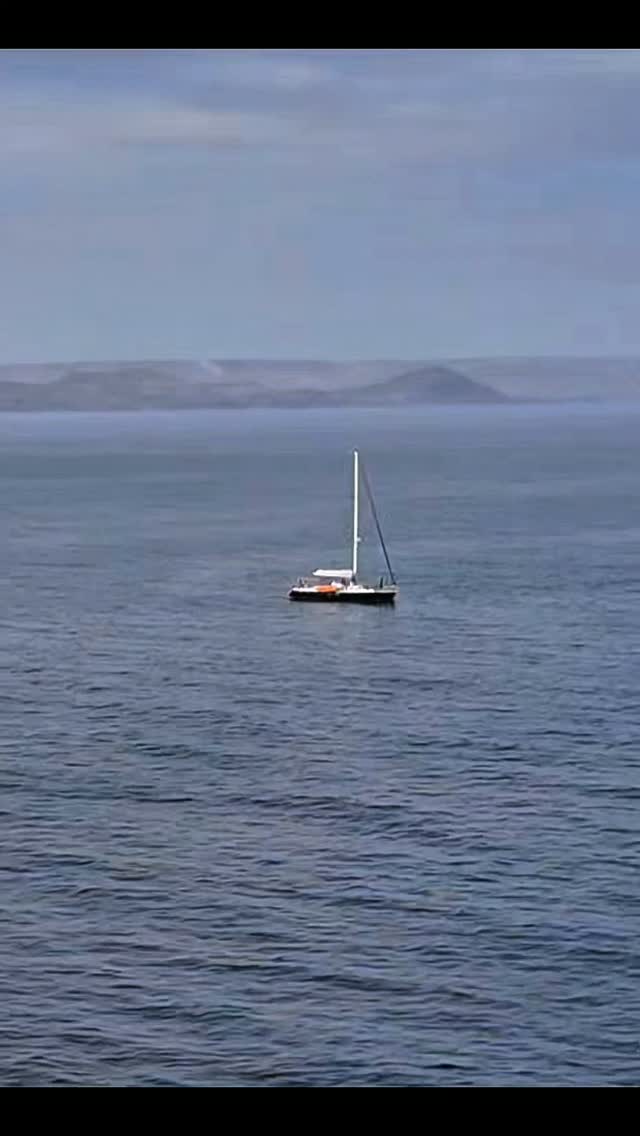 AVISTAMIENTO DE BALLENAS CON PASEO COSTERO AL ATARDECER  EN VELERO - LOS ÓRGANOS