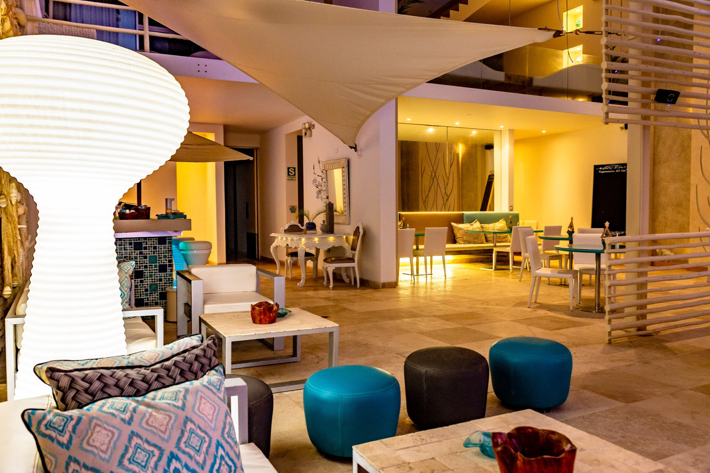 HOTEL DE PLAYA DCO SUITES CON PISCINA, LOUNGE & SPA MANCORA - LAS POCITAS