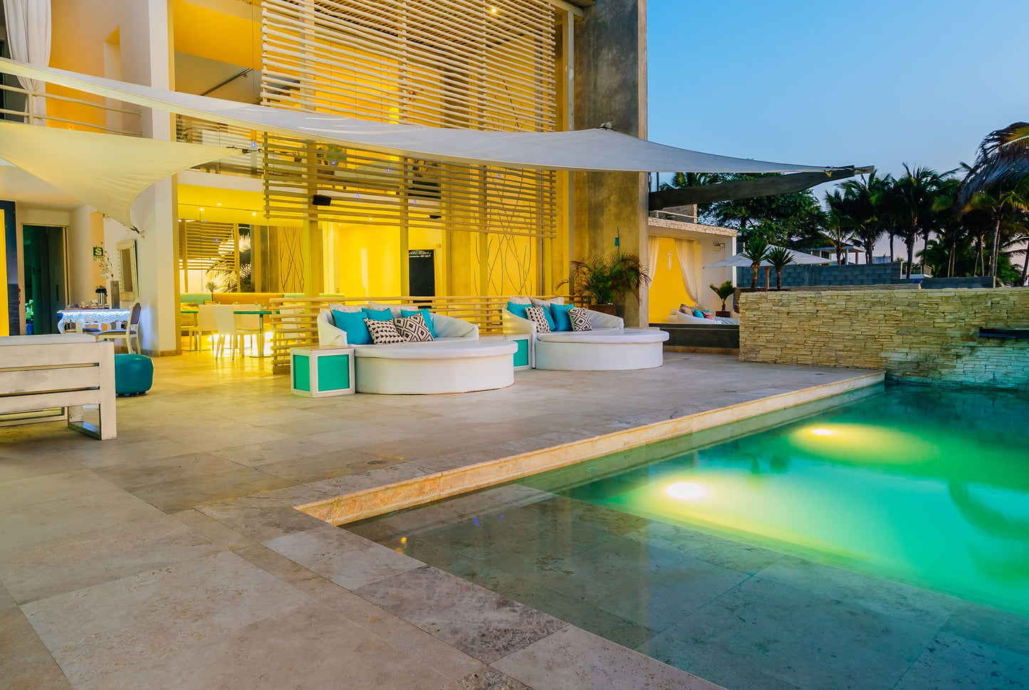 HOTEL DE PLAYA DCO SUITES CON PISCINA, LOUNGE & SPA MANCORA - LAS POCITAS