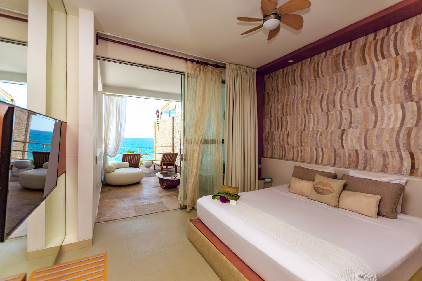 HOTEL DE PLAYA DCO SUITES CON PISCINA, LOUNGE & SPA MANCORA - LAS POCITAS