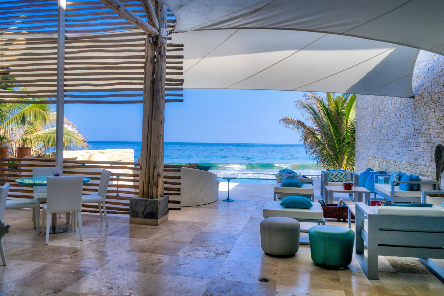 HOTEL DE PLAYA DCO SUITES CON PISCINA, LOUNGE & SPA MANCORA - LAS POCITAS