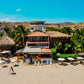 HOTEL DE PLAYA DON GIOVANNI CON PISCINA Y RESTAURANTE EN MÁNCORA
