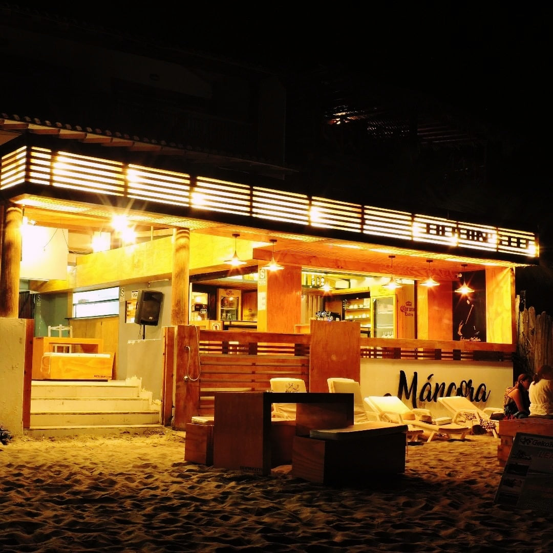 HOTEL DE PLAYA DON GIOVANNI CON PISCINA Y RESTAURANTE EN MÁNCORA