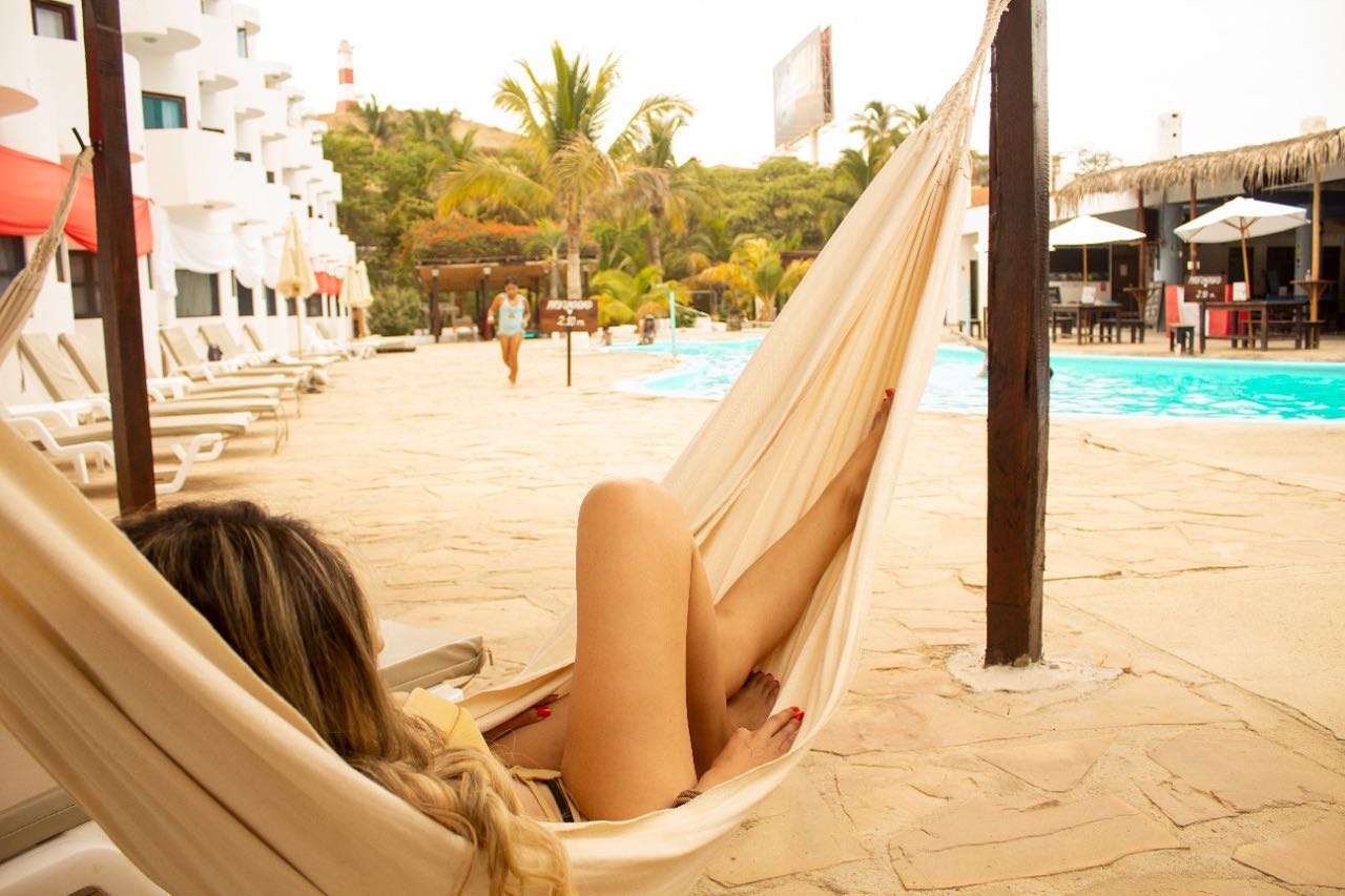 LOKI DEL MAR BEACH HOTEL WITH POOL AND DIRECT EXIT TO THE SEA MANCORA