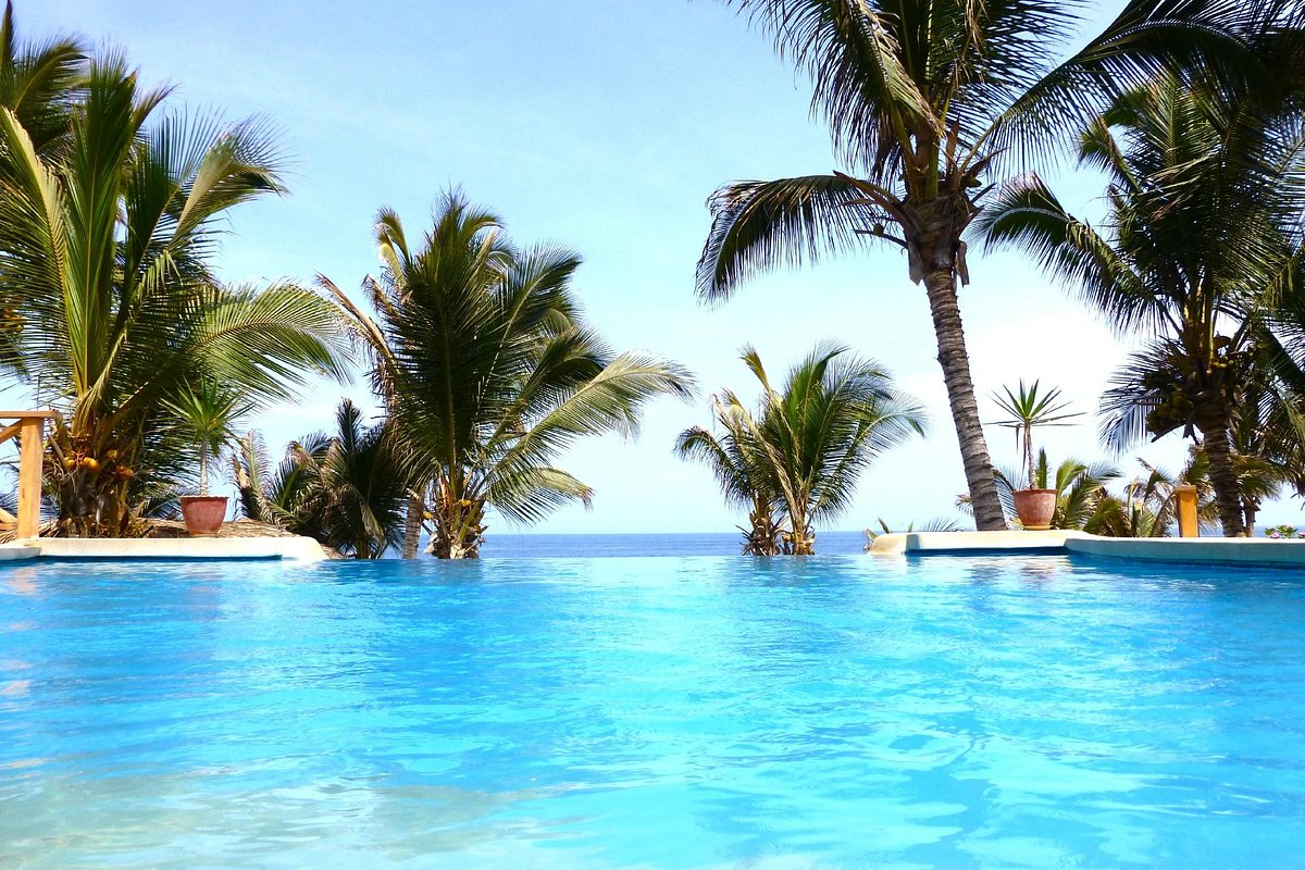HOTEL DE PLAYA MANCORA BEACH BUNGALOWS CON PISCINA Y SALIDA DIRECTA AL MAR
