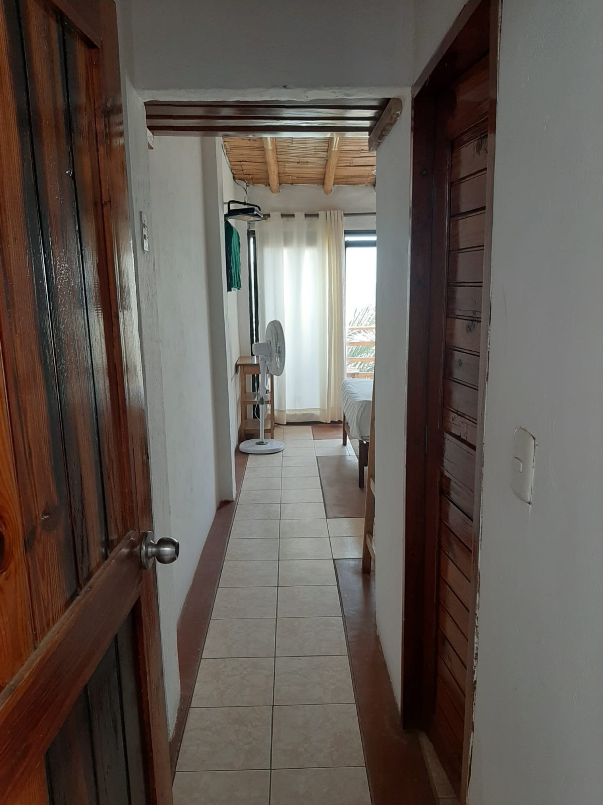 HOSPEDAJE MANCORAL CON PISCINA EN LAS POCITAS