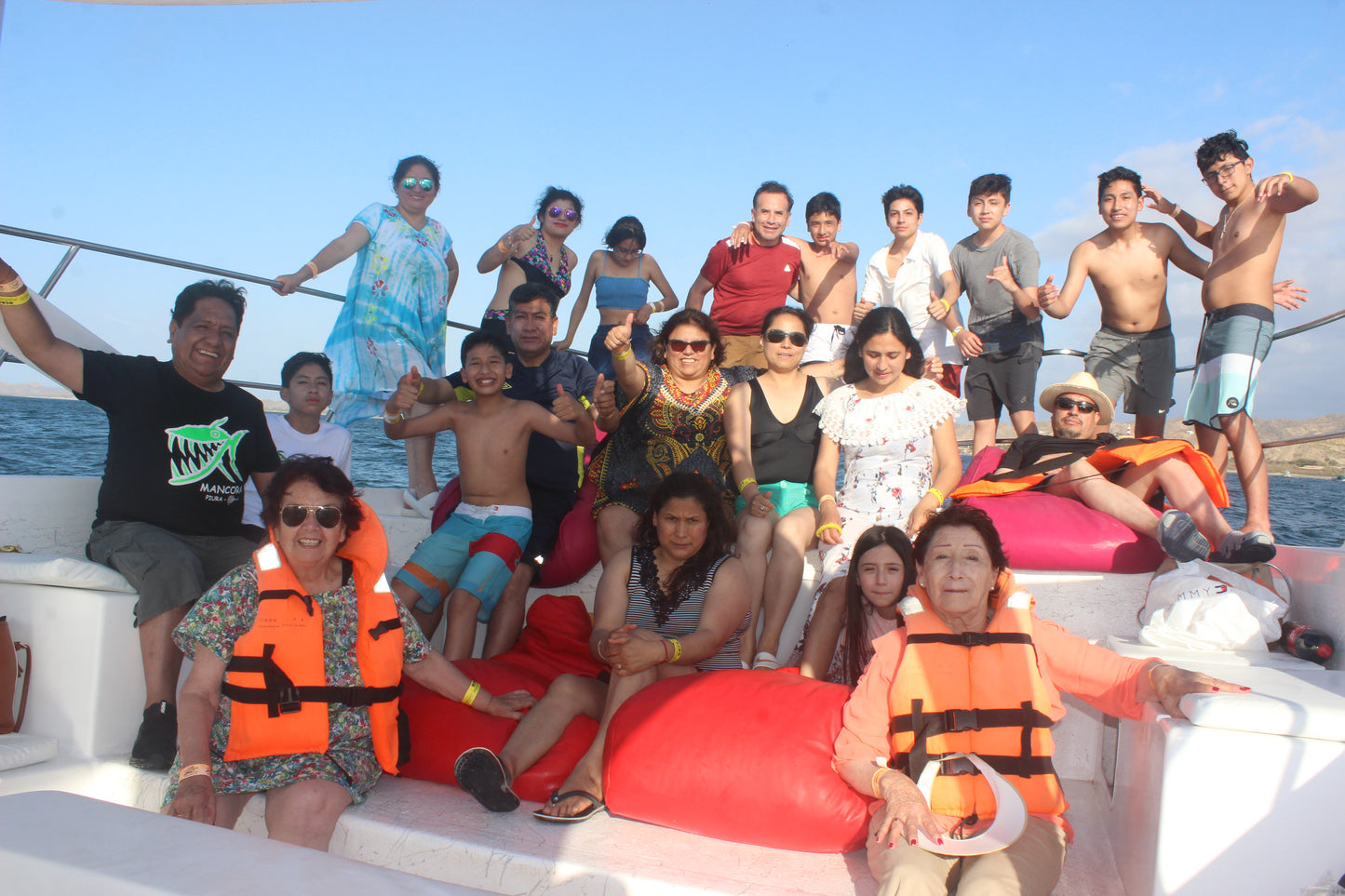 YATE CATAMARÁN PRIVADO