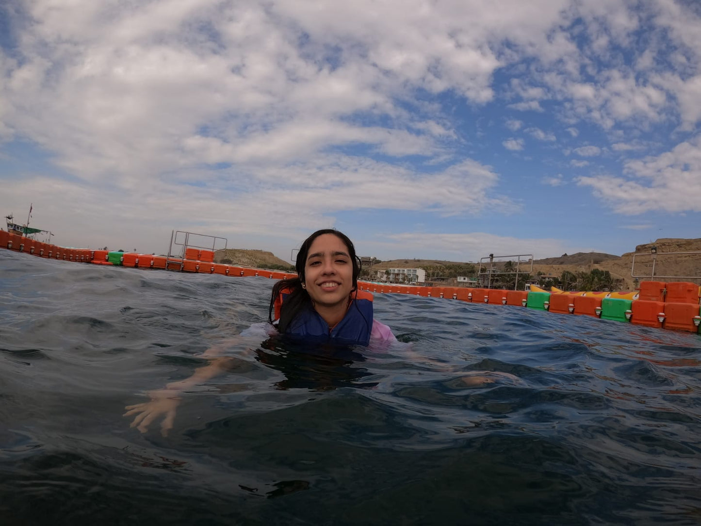 SWIMMING WITH TURTLES WITH TRANSFER ON A BANANA