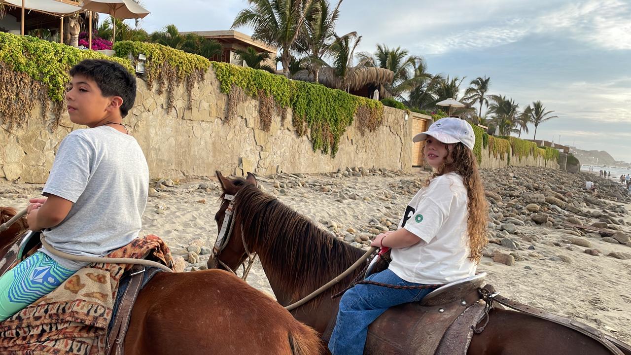 COASTAL HORSE RIDE